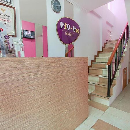 Urbanview Hotel Fiffa Kauman Malang Dış mekan fotoğraf