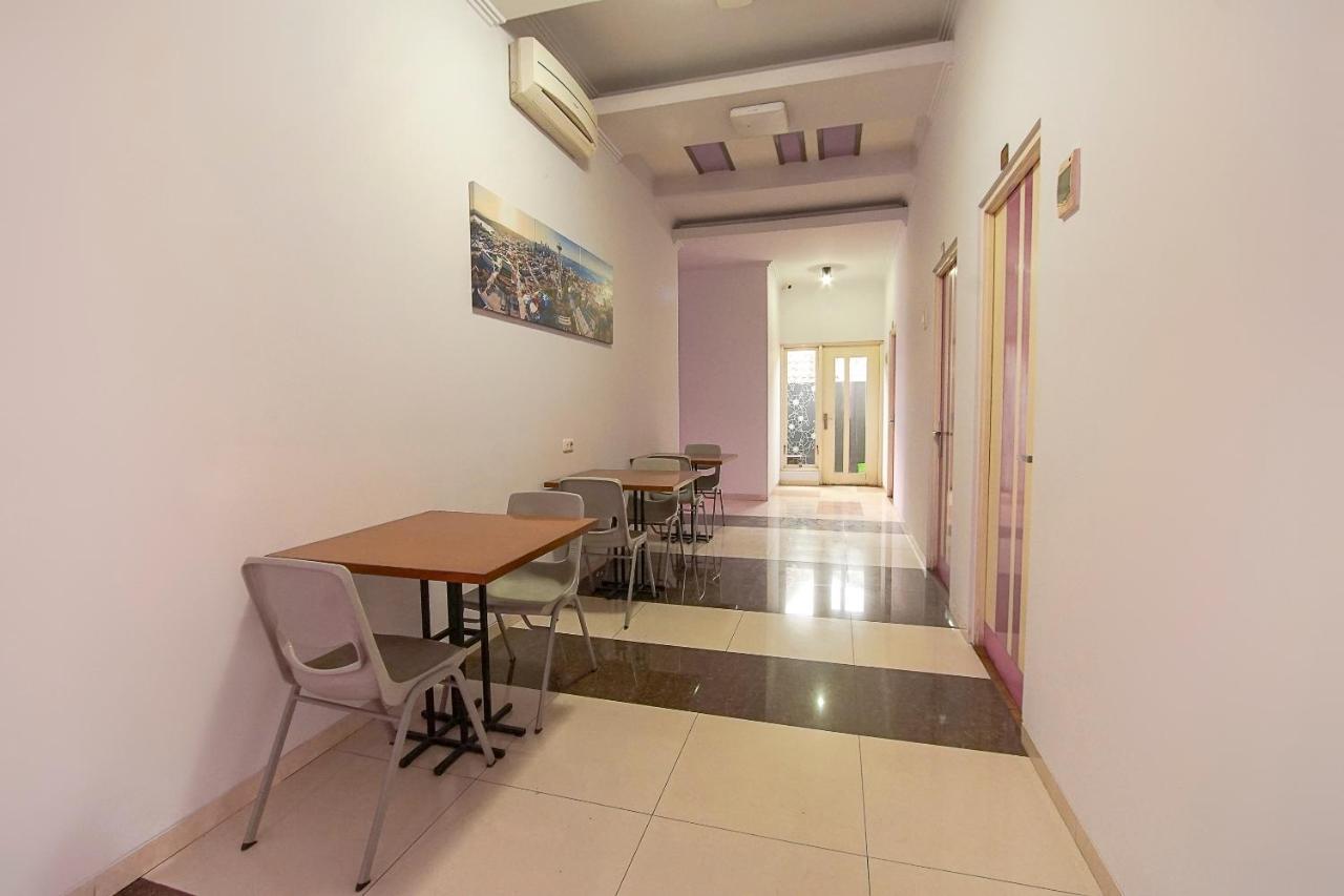 Urbanview Hotel Fiffa Kauman Malang Dış mekan fotoğraf
