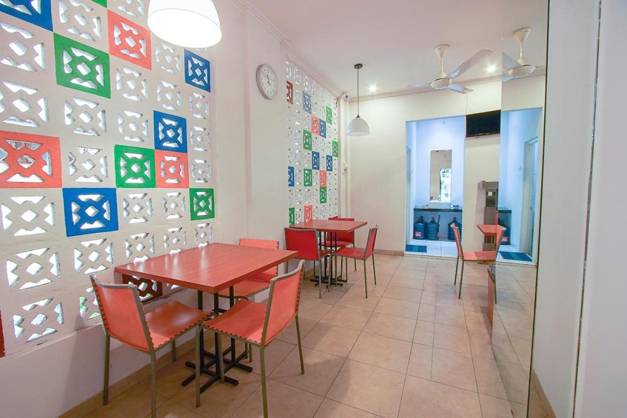 Urbanview Hotel Fiffa Kauman Malang Dış mekan fotoğraf