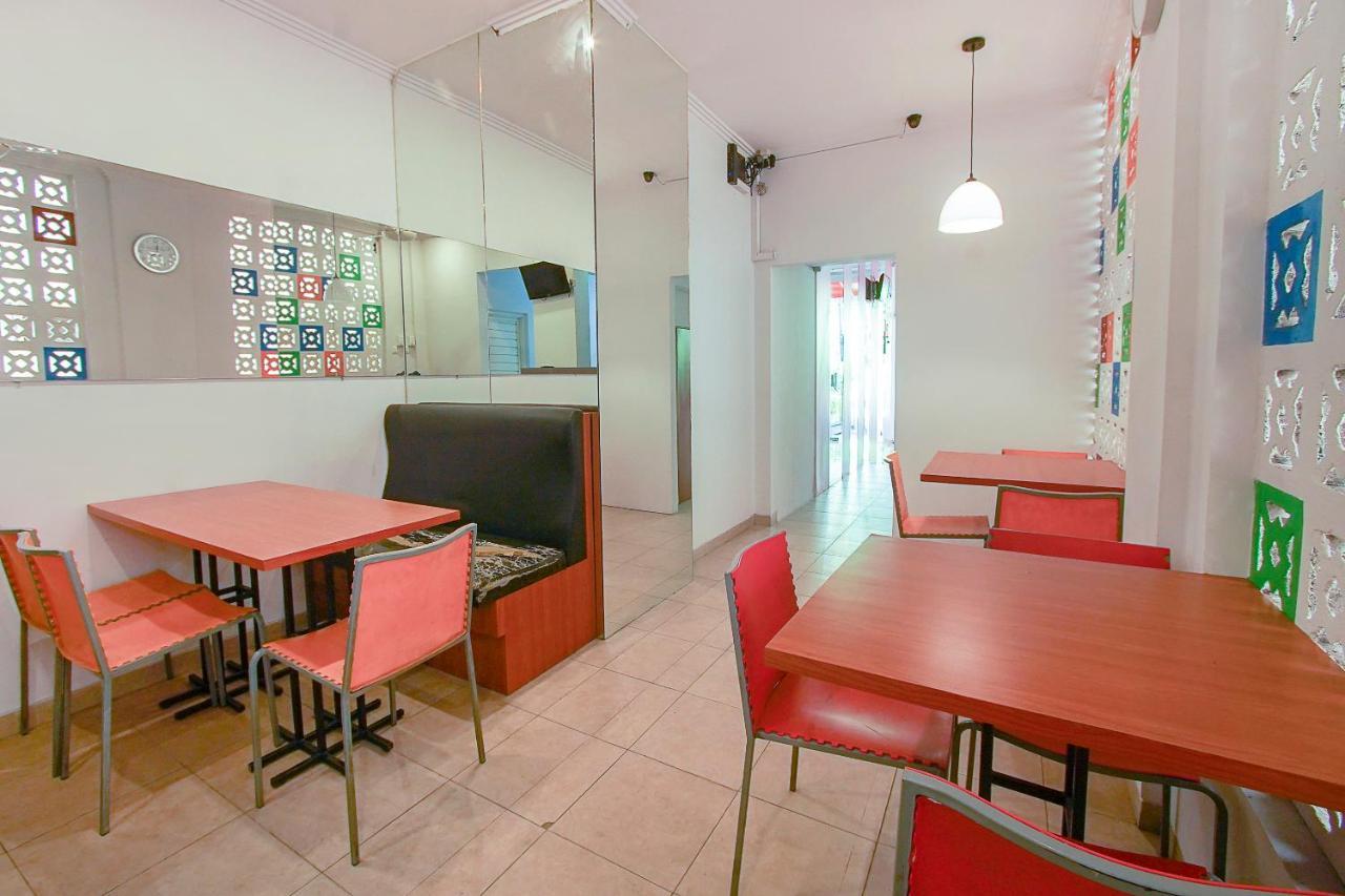 Urbanview Hotel Fiffa Kauman Malang Dış mekan fotoğraf
