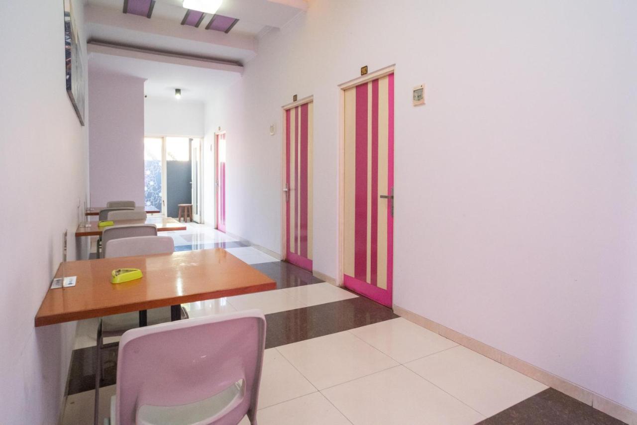 Urbanview Hotel Fiffa Kauman Malang Dış mekan fotoğraf